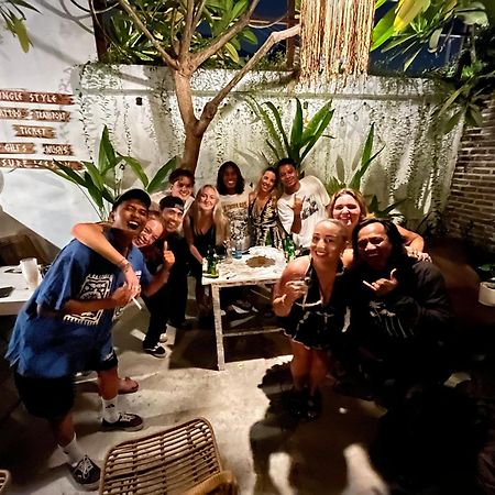 The Jungle House Hostel Canggu  Bagian luar foto