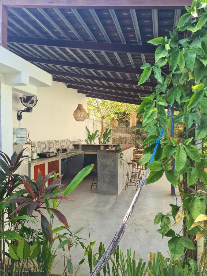 The Jungle House Hostel Canggu  Bagian luar foto